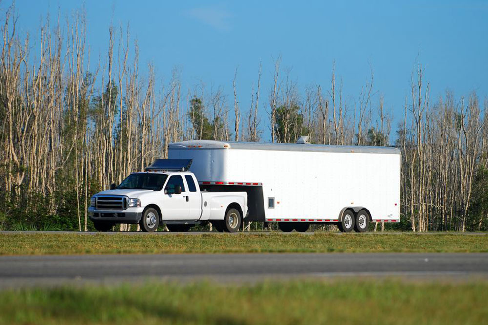 Why getting insurance for commercial trucks is critical