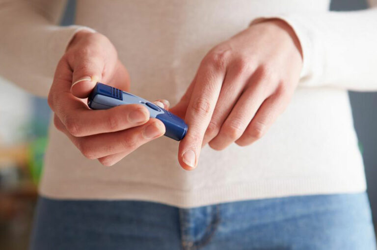 11 Easy Ways to Control Blood Sugar Levels