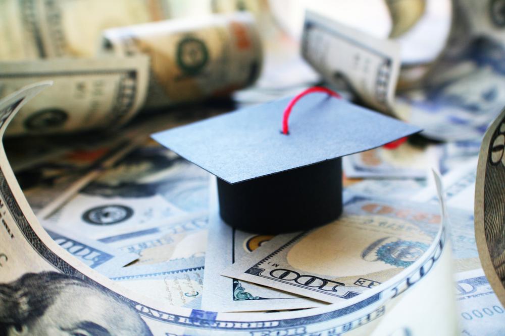 3 Effective Tips To Manage College Debts