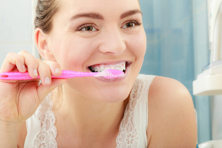 3 popular whitening toothpastes to try