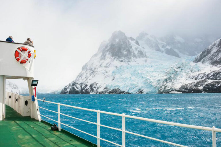 4 things to do on an Antarctica cruise