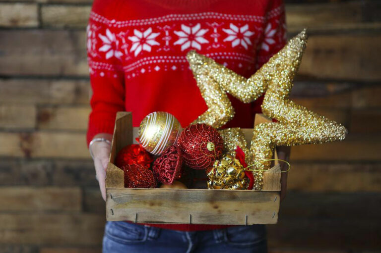 4 tips for Christmas decoration for those on a budget