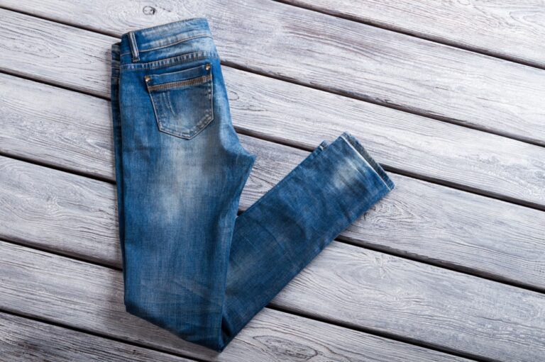 4 useful tips to care for your Levis jeans