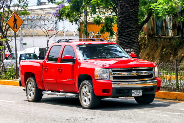 4 Factors That Every Prospective Chevy Silverado 2017 Buyer Should Know