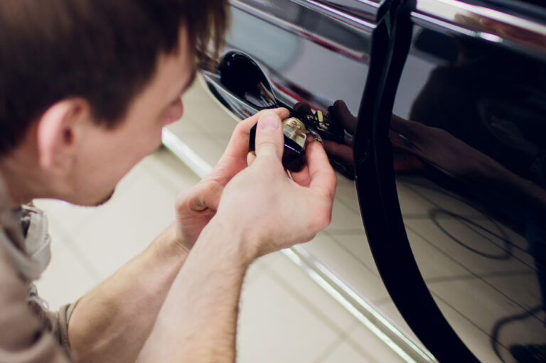 4 Frequently Asked Questions About Auto Locksmiths