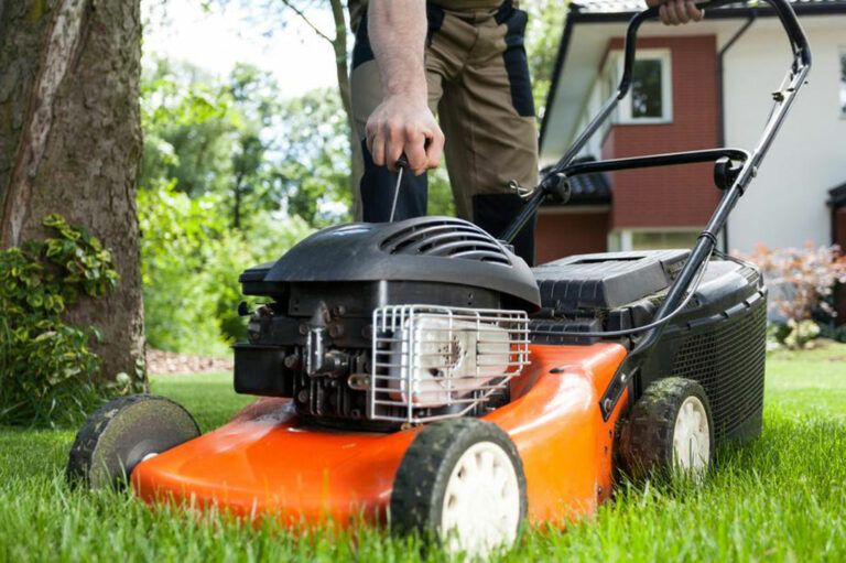 4 benefits of using zero turn lawn mowers