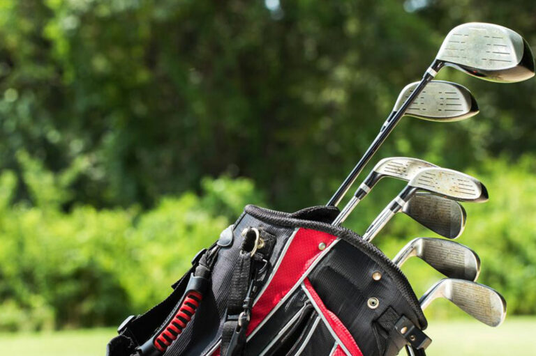 4 factors to consider while buying golf clubs