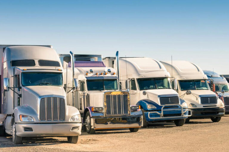 4 reasons to switch to a truck driving job