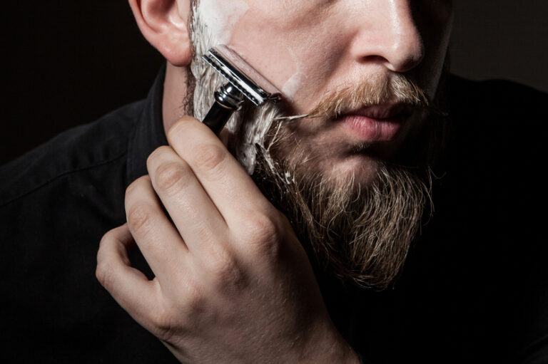 5 Tips to Consider While Buying a Razor for Shaving