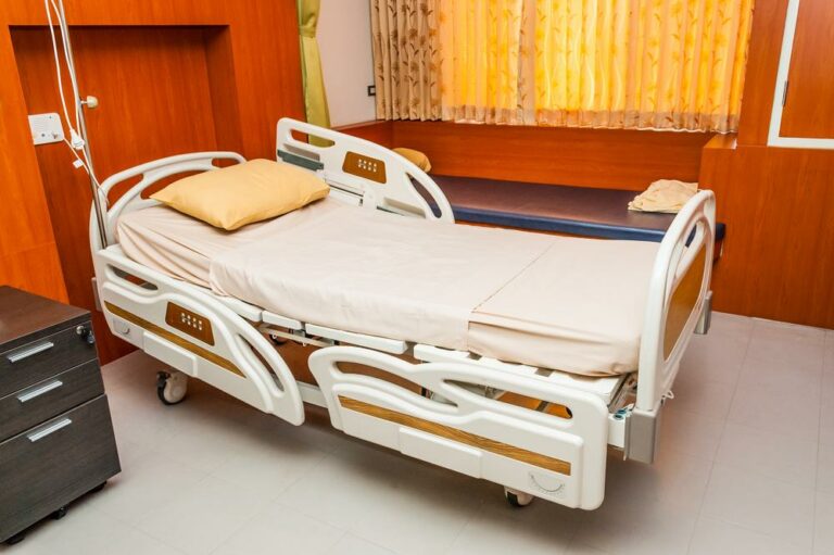 6 Hospital Beds That You Can Buy For Your Home