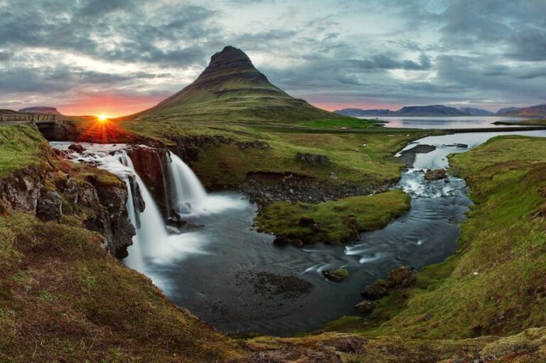 6 beautiful locations which must be a part of your Iceland tour