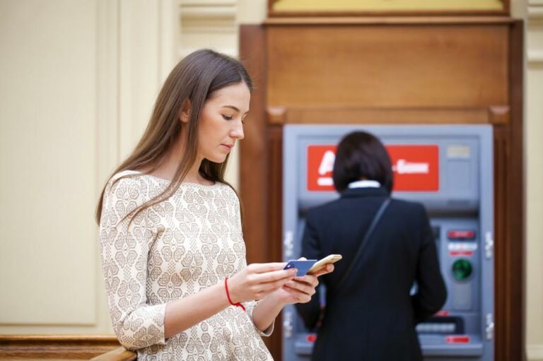 7 Grave ATM Mistakes That You Must Avoid Overseas