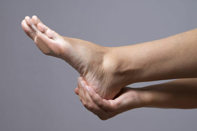 8 Causes of Foot Pain You Must be Aware of