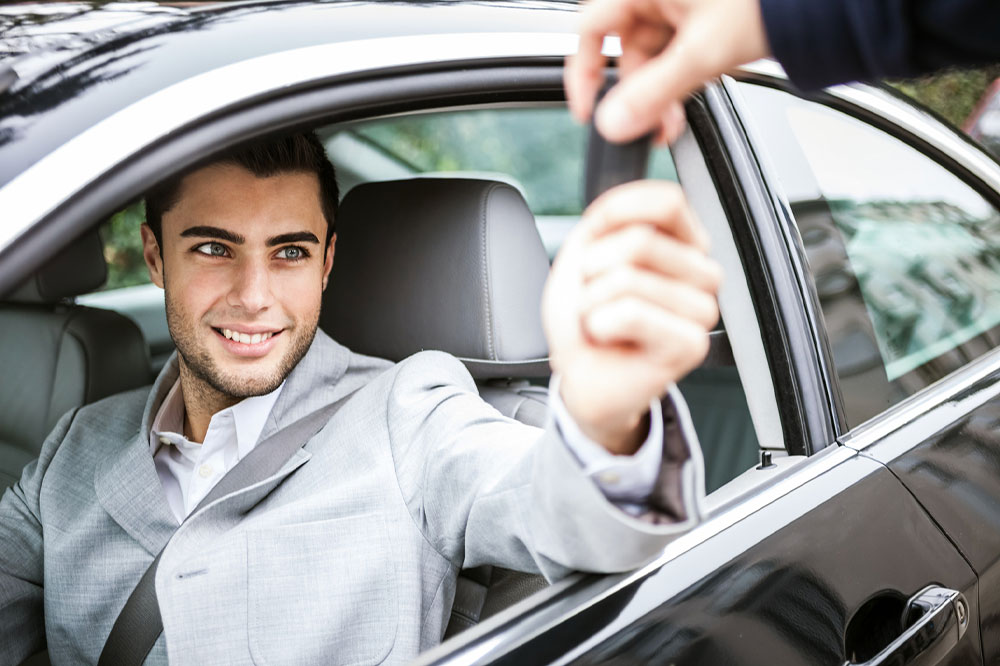 8 Questions to Ask an Automobile Dealer When Purchasing a Car