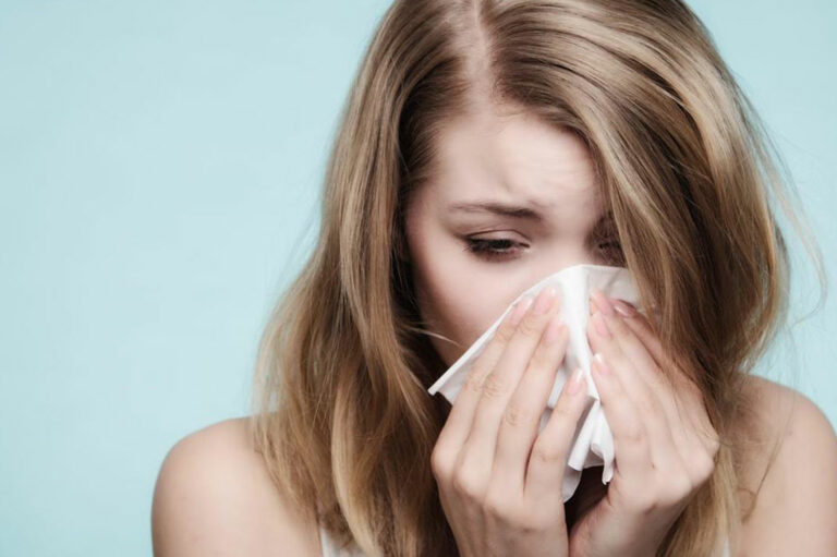 8 Signs of an Underlying Allergy You Cannot Miss