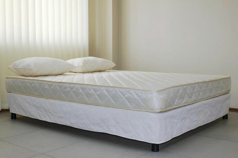 9 Tips to Buy the Best Mattress for Side Sleepers